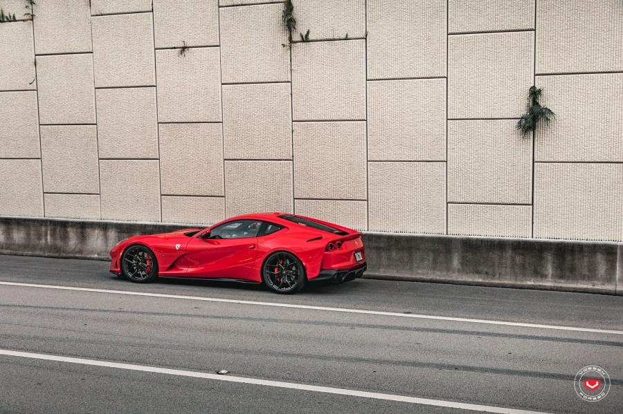  Ferrari 812 Superfast by Novitec Rosso on Vossen Wheels (EVO-4) 2020 года  (фото 26 из 40)